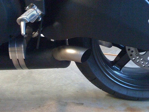 2010 XB12R muffler exit