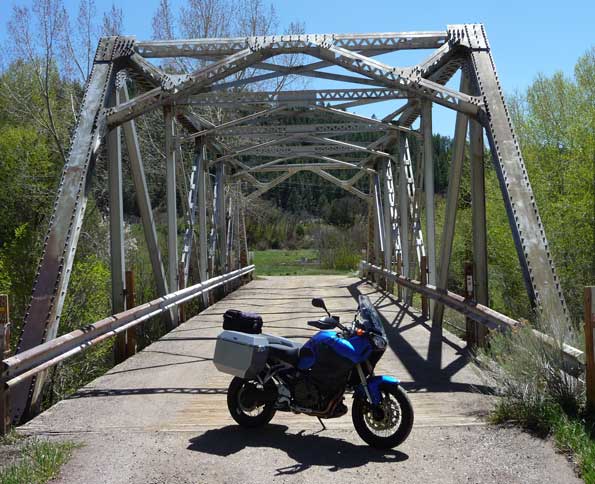 nice old Steel bridge, west of Mora